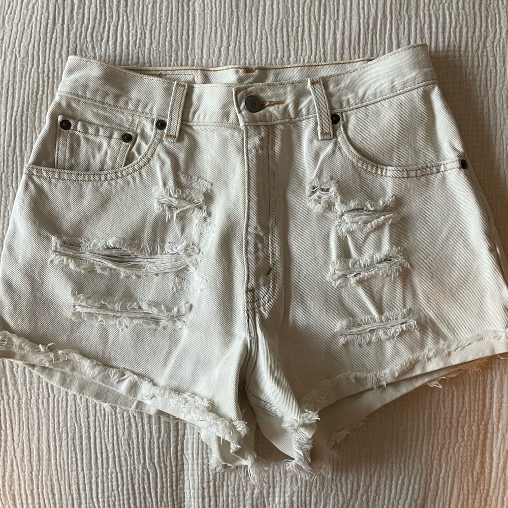Vintage Levi’s shorts